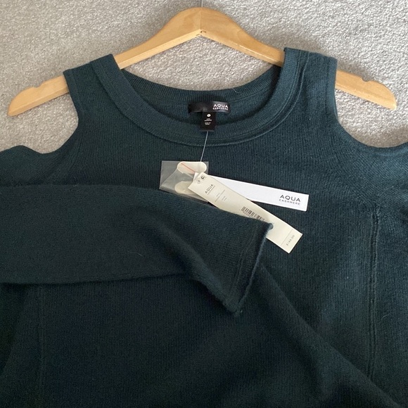 Aqua Cashmere Cold Shoulder S NWT Cashmere Sweater Pine Color - Picture 4 of 4